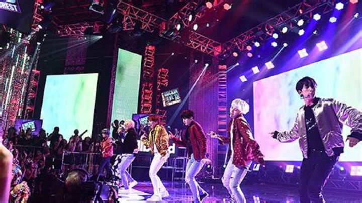 Slays ‘DNA’ On NYE – Hollywood Life