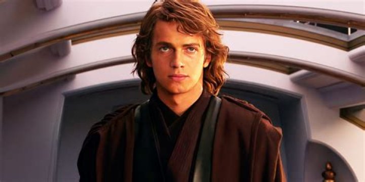 ‘Star Wars: The Rise of Skywalker’: [SPOILER] Goes To The Dark Side In New Trailer