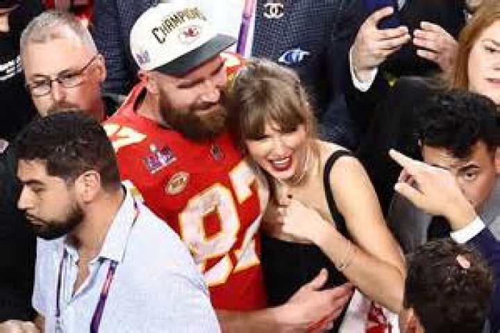 Super Bowl 53 Halftime Pics: See All Highlights & Best Moments