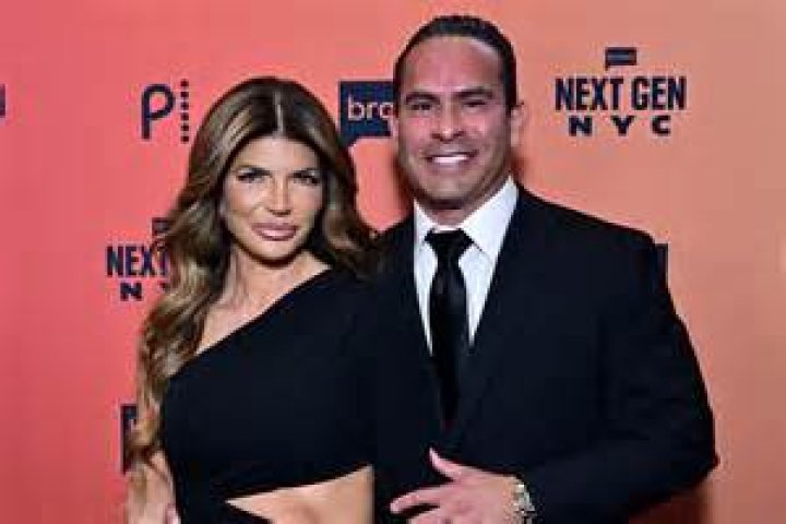 Teresa Giudice’s Friends Still ‘Wary’ Over Her Relationship Luis Ruelas: ‘No One Wants Her Hurt’