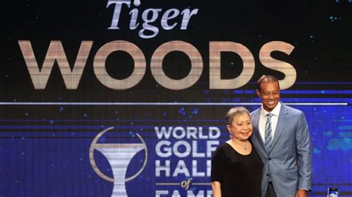 Tiger Woods Thanks ‘Mommy’ Kultida in Heartfelt USGA Award Speech