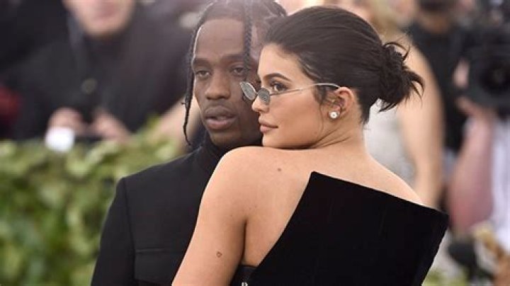 Travis Scott Flaunts His Ripped Body & Sexy Tattoos & Kylie Jenner Probably Loves It