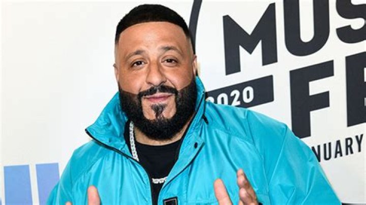 Twerking Fan Gets Shut Down On His IG Live — See Response – Hollywood Life