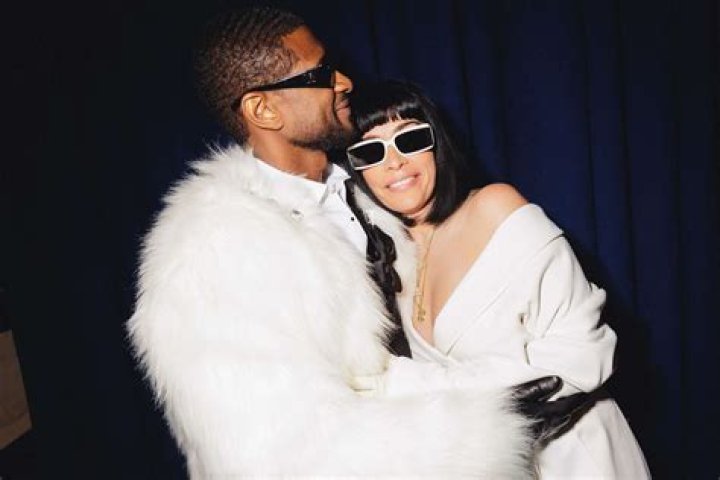 Usher & GF Jenn Goicoechea Take Newborn Son For A Stroll In 1st Pic Since Welcoming Baby