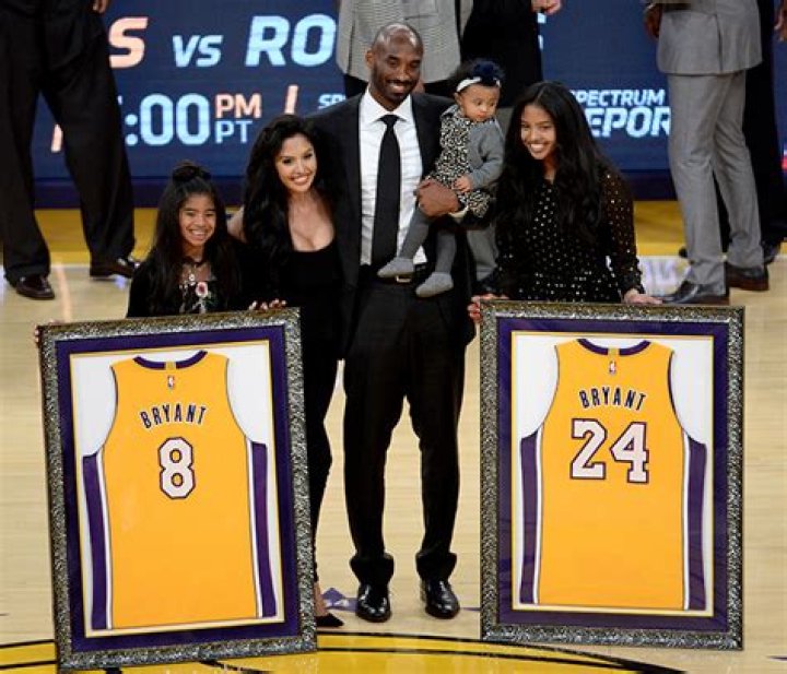 Vanessa Bryant Honors Late Husband Kobe on 23rd Wedding Anniversary With Photos