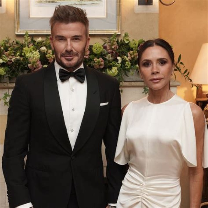 Victoria Beckham Does Splits In Dress — See Her Sexy Pose – Hollywood Life