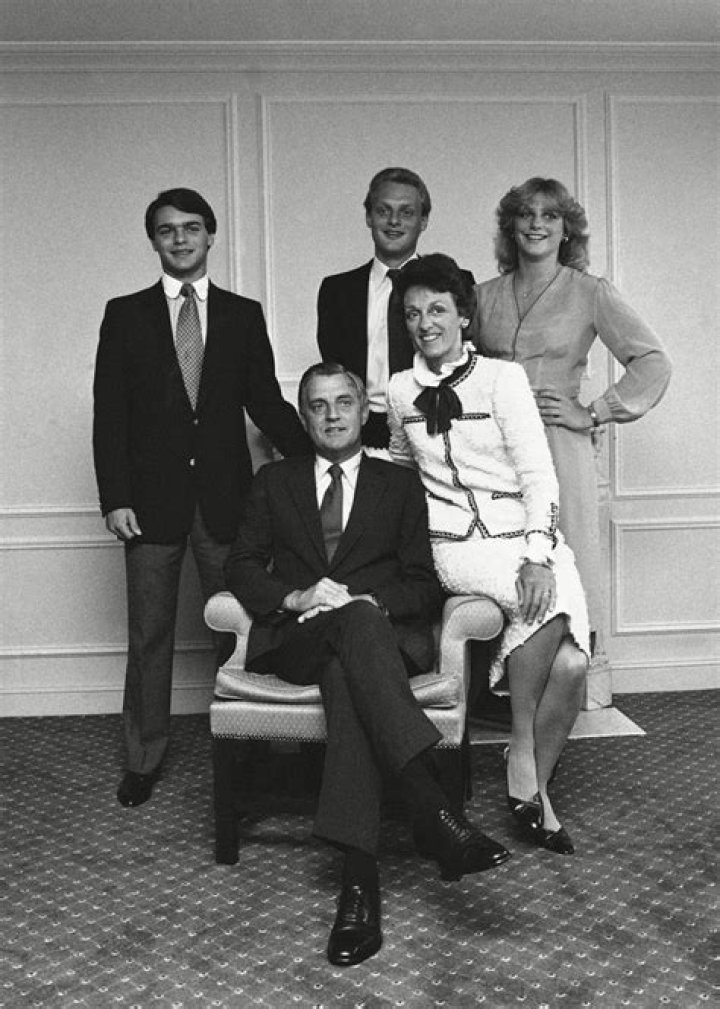 Walter Mondale — PICS