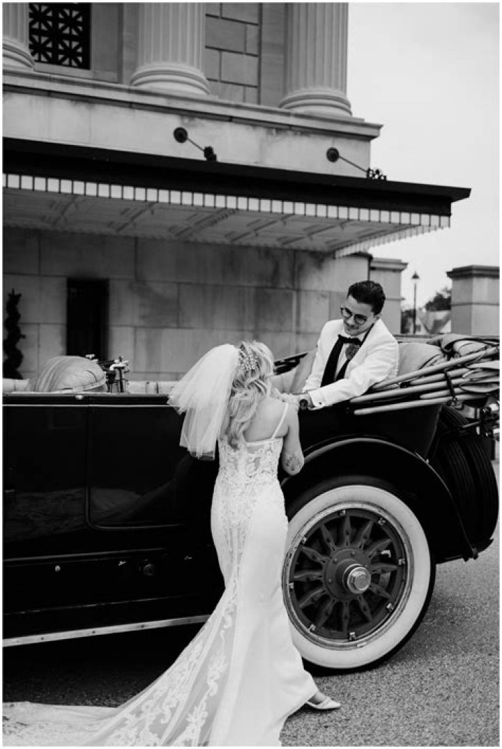 Wedding Pics – Hollywood Life
