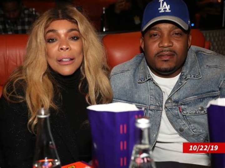Who Is DJ Boof? Wendy Williams Has Dinner With Her Show’s Official DJ – Hollywood Life