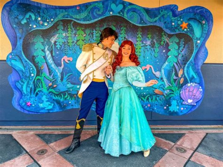 Who Is Jonah Hauer-King? Get To Know ‘Little Mermaid’s Prince Eric – Hollywood Life