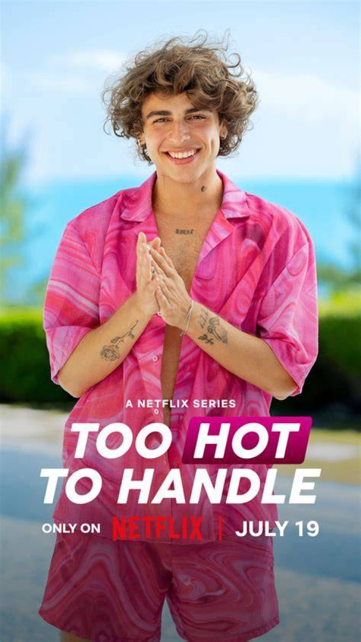 Who Is Ꭼlys Hutchinson? About The Sexy Swiss On ‘Too Hot To Handle’ – Hollywood Life
