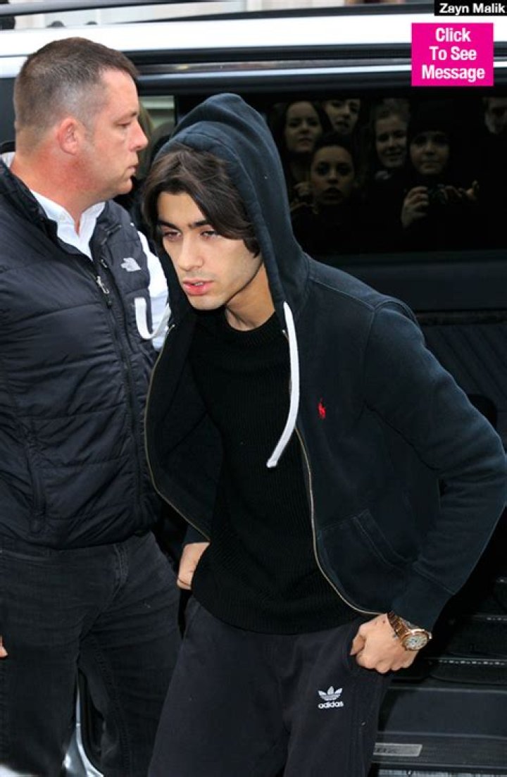 Zayn Malik Cut Off By One Direction Fans After Louis Tomlinson Twitter War – Hollywood Life