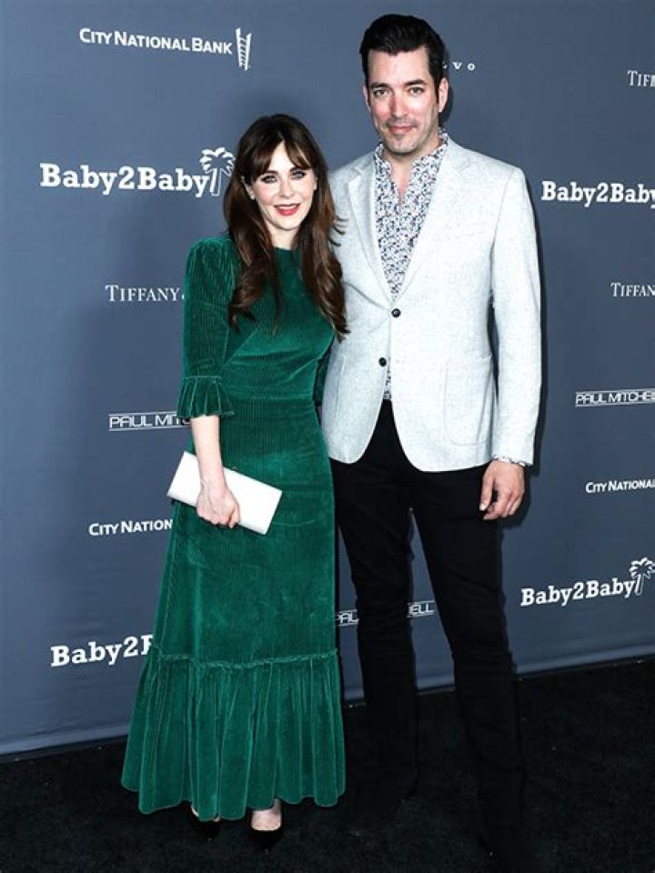 Zooey Deschanel & Jonathan Scott Meet Up With Her Ex-Husband With Kids – Hollywood Life